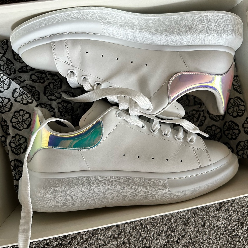 Alexander McQueen white/shock pink